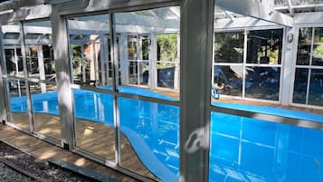 Lämmitetty uima-allas