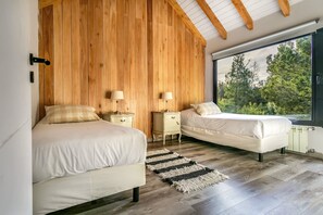 2 quartos, Wi-Fi de cortesia, roupa de cama