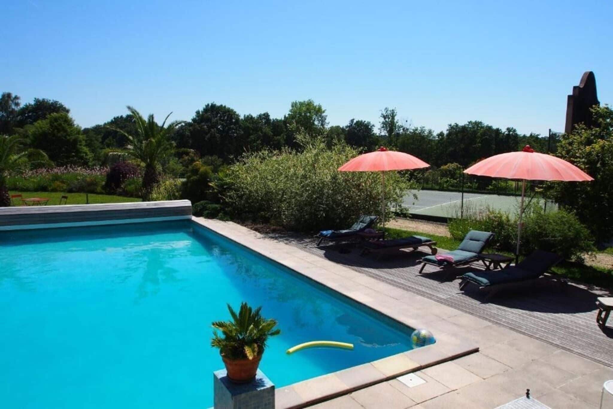 Piscine extérieure, piscine chauffée