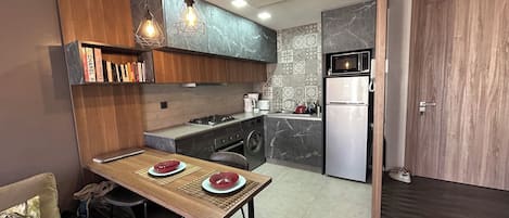 Fridge, microwave, oven, stovetop