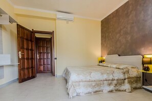 1 chambre, bureau, fer et planche Ă  repasser, accĂšs au Wi-Fi (inclus)