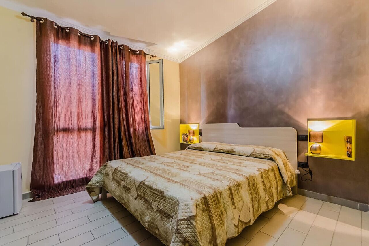 1 chambre, bureau, fer et planche à repasser, Wi-Fi gratuit