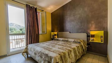 1 chambre, bureau, fer et planche Ă repasser, Wi-Fi gratuit