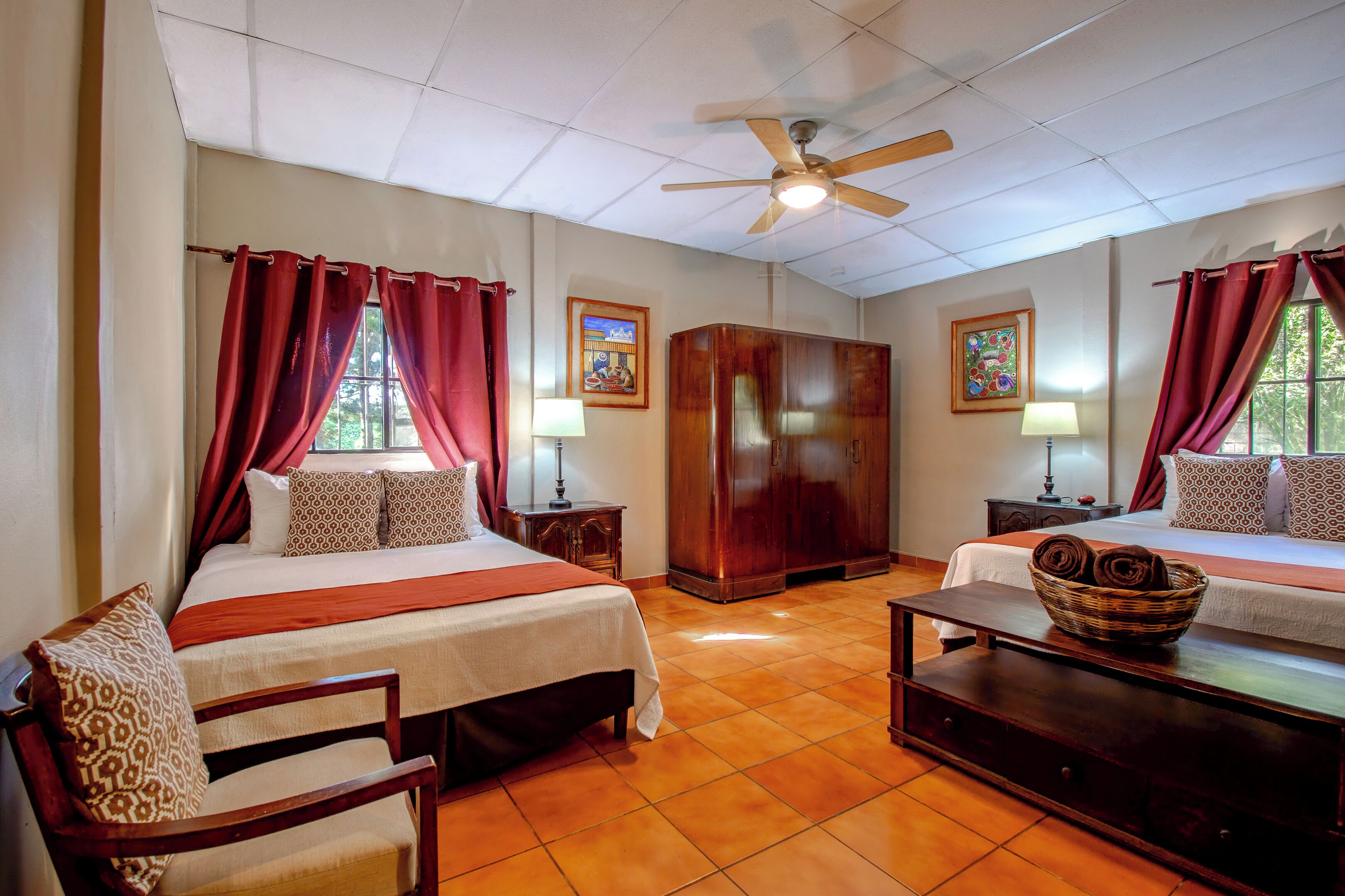 3 bedrooms, iron/ironing board, free WiFi, bed sheets