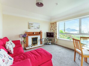 Living area - Carraig Dhubh Cottage - UK47123 (Whiting Bay)