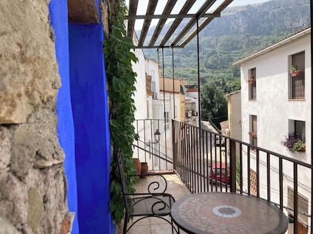 Economy-herbergi - 1 stórt einbreitt rúm - fjallasýn | Verönd/útipallur