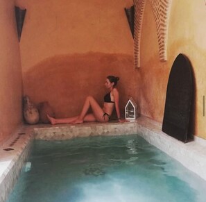 Kolam renang terbuka 