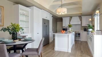 Apartment | 8 bedrooms