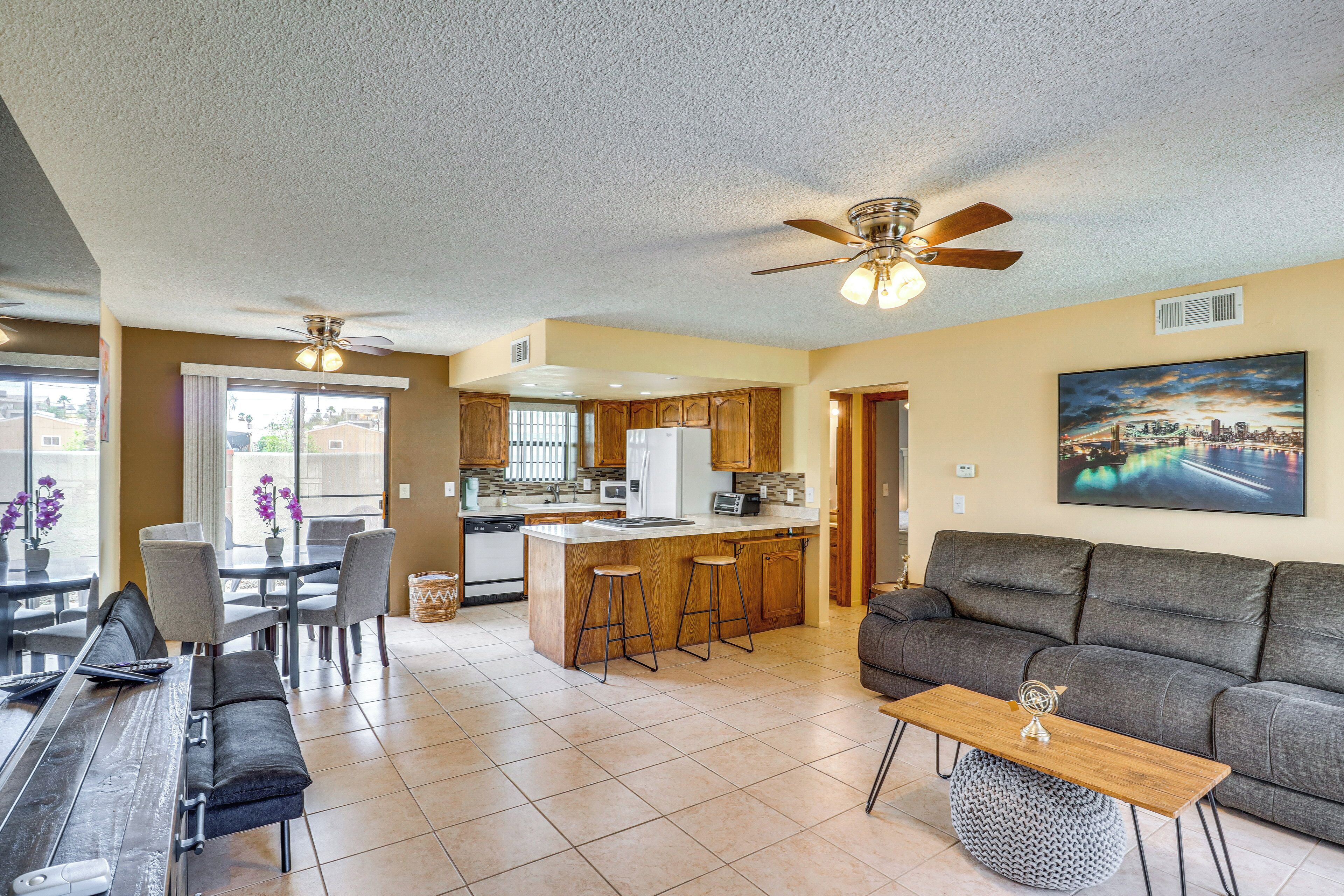 Pet-Friendly Bullhead City Condo w/ Pool Access!