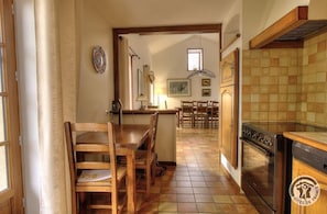 Microwave, oven, dishwasher, coffee/tea maker - La Ponie - Cenves - Gîte (CENVES)