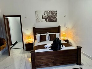 Bügeleisen/Bügelbrett, WLAN, Bettwäsche