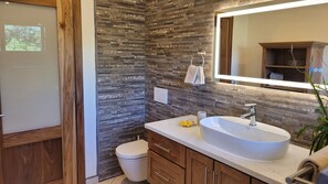 Shower, towels, soap, shampoo