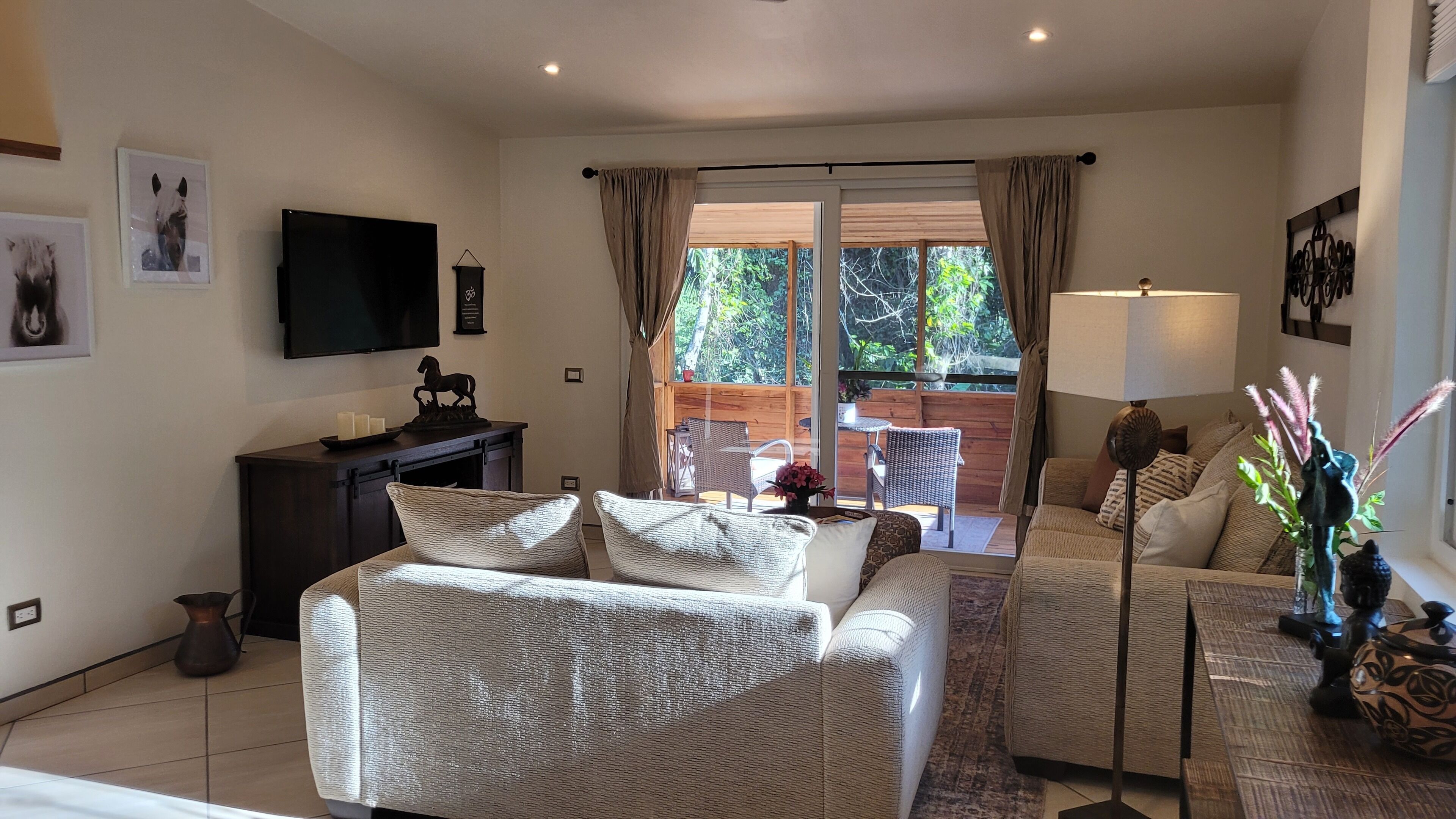 تلفزيون ذكي