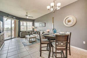 Apartment (2 Bedrooms) | Interior - Bayfront Punta Gorda Condo Rental w/ Pool Access! (Punta Gorda)