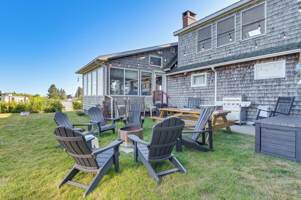Prime Coastal Location! Large Family Villa - Bar Beach, ME