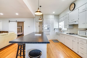 Nhà (3 Bedrooms) | Nội thất