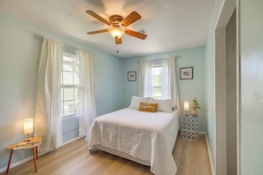 Cottage (2 Bedrooms) | Interior