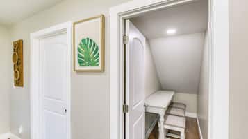 Rumah (4 Bedrooms) | Interior