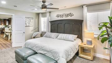House (4 Bedrooms) | Interior