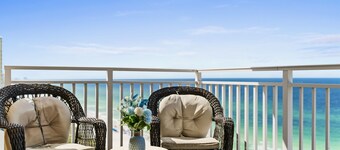 Panoramic Sunset Views, Beachfront