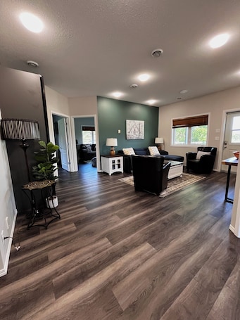 Interior. Cozy Country Bungalow about 5 minutes from Sylvan Lake!