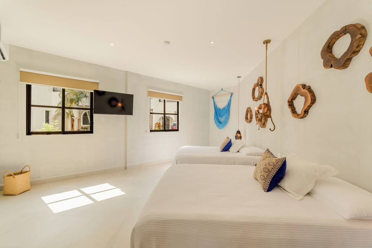 Family Studio | WiFi (free), individually decorated, individually furnished, bed sheets