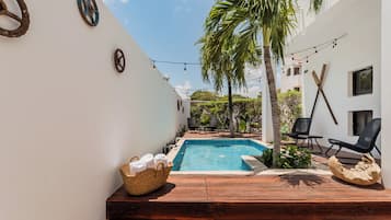 7 albercas al aire libre