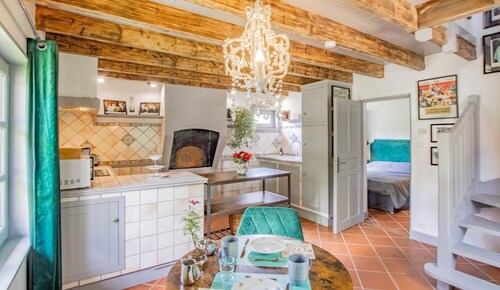 les Visiteurs - LA CHAPELLE SAINT SAUVEUR