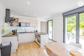 Microwave, oven, dishwasher