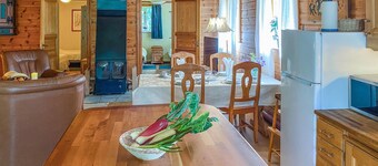 Amazing home in Sävsjö with kitchen