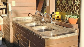 Aire de pique-nique/barbecue