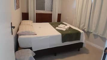 Classic Apartment | 2 bedrooms, soundproofing, free WiFi, bed sheets