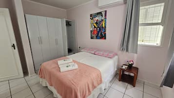 Superior Apartment | Soundproofing, free WiFi, bed sheets