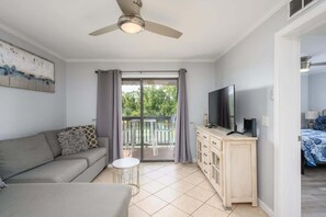 Smart TV - Tennis Villa F18 - Beach and Pool (Hilton Head Island)