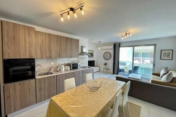 Interior - 2BR Comfort Apartment Bugibba (Saint Paul's Bay)