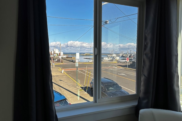 Suite, 1 Queen Bed with Sofa bed, Non Smoking, Marina View | Free WiFi