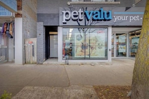 Exterior - Casa St. Clair Hotel (Toronto)