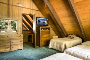 3 habitaciones, tabla de planchar con plancha, wifi y ropa de cama