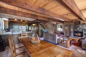 Dining - Marques Cabin (Carnelian Bay)