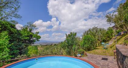 Lovely home in Lamporecchio with WiFi