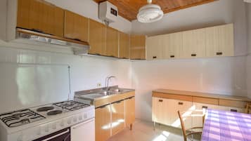 Réfrigérateur, plaque de cuisson