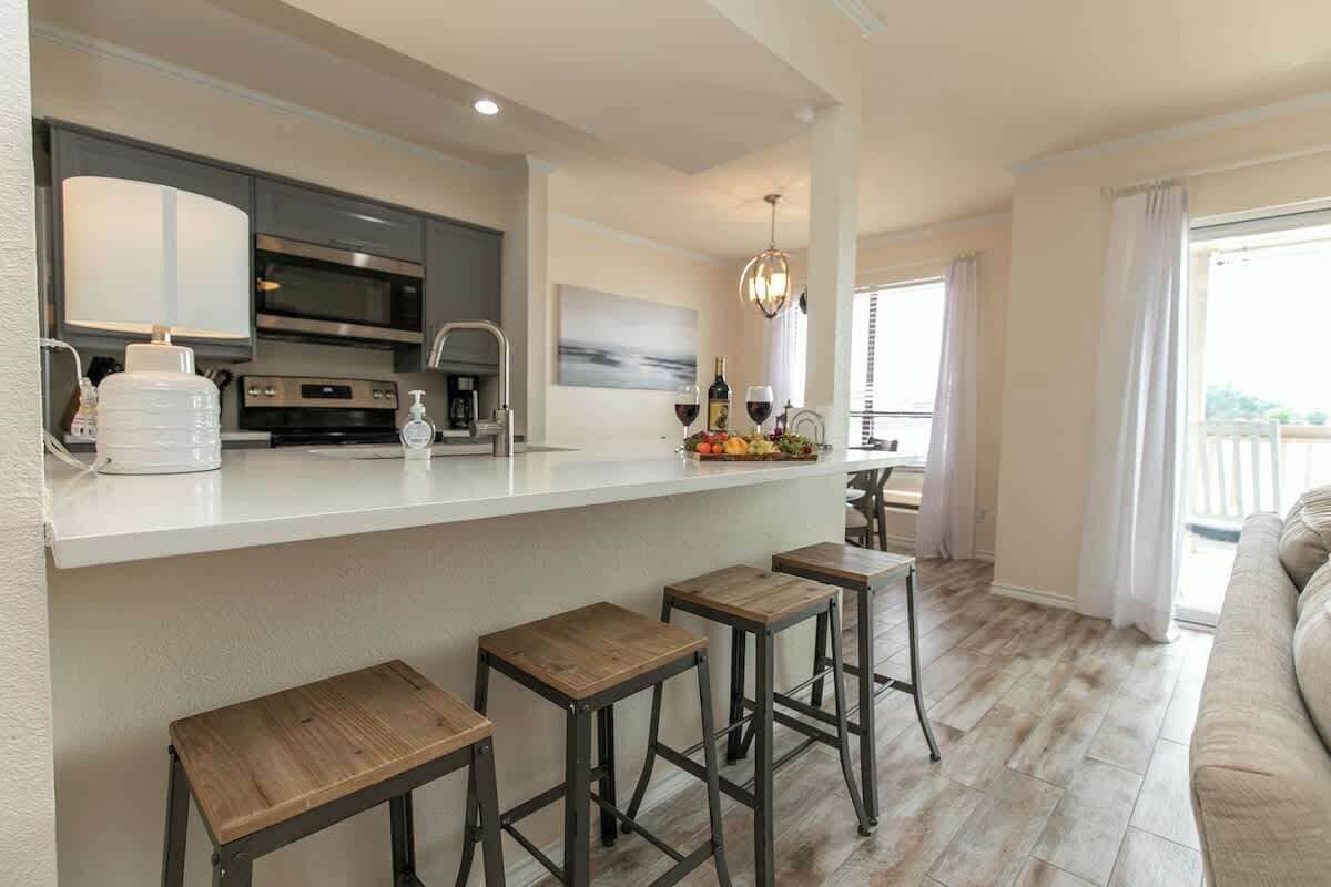 Lejlighed - flere senge - terrasse (1100 The Cape #701) | Interiør