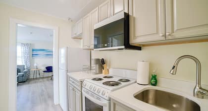 Renovated One Bedroom in Falmouth Downtown close to the beach