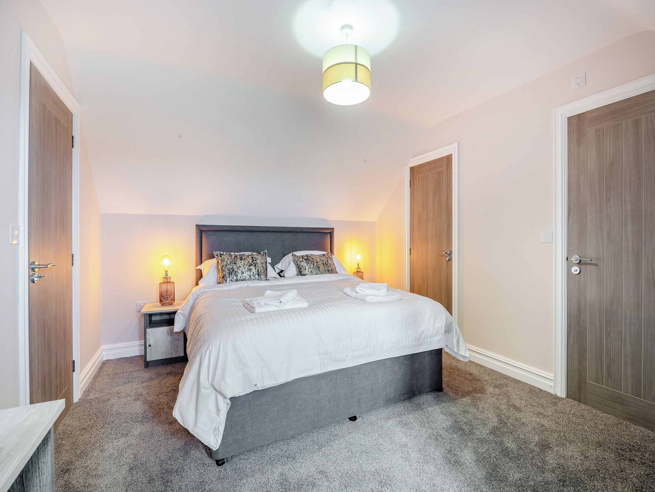 4 chambres, Wi-Fi gratuit, draps fournis