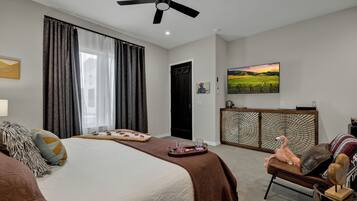 Room, 1 King Bed, Pool Access, Pool View | 1 bedroom, individually decorated, individually furnished, free WiFi