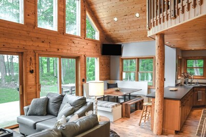 Nick Lake Lodge at Schliesmann Estates