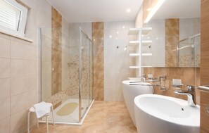 Douche, séchoir à cheveux