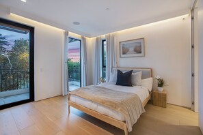 6 室のベッドルーム、WiFi、ベッドシーツ