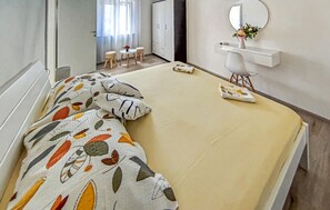 2 sovrum, resesäng, gratis wi-fi och sängkläder