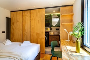 1 chambre, fer et planche à repasser, Wi-Fi, draps fournis